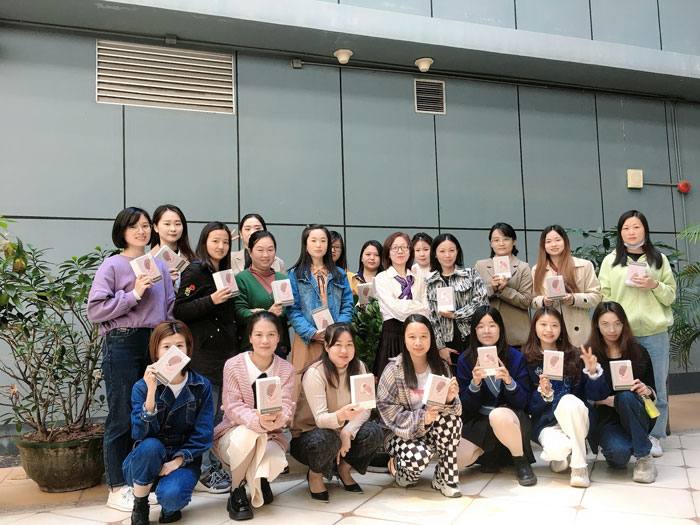 女神節(jié)快樂|有鮮花，有陽光，有愛的薩瑪瑞事業(yè)