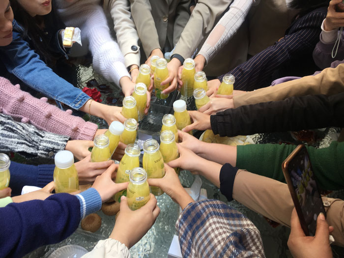 女神節(jié)快樂|有鮮花，有陽光，有愛的薩瑪瑞事業(yè)
